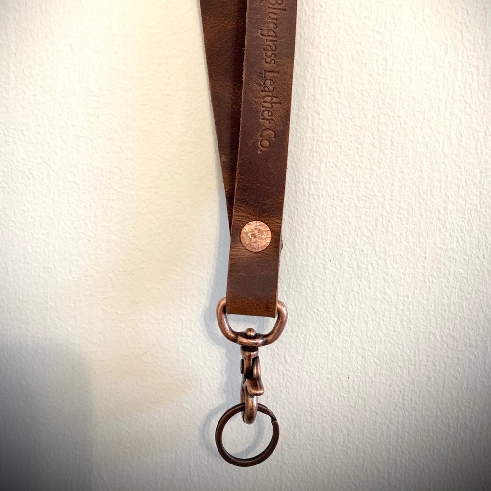 Leather lanyard